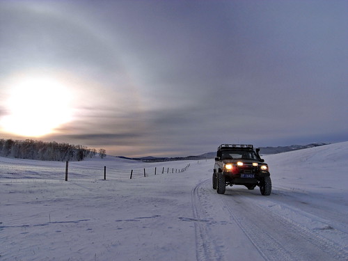 china road trip travel winter sunset shadow cloud snow tree nature landscape jeep offroad halo inner mongolia snowfield 内蒙