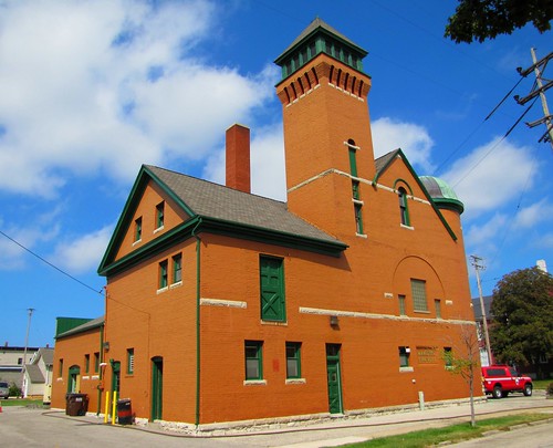 michigan historic firestation manistee romanesquerevival manisteecounty constructed1889