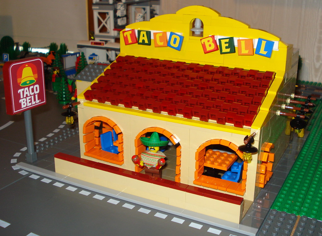Taco Bell LEGO building