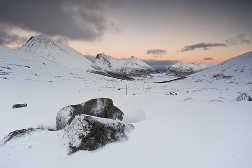 mountain norway landscape coast snowy norwegian tromso 18mm troms zf ziess tromvik canon5dii reedingramweirriwp vengsøyaisland