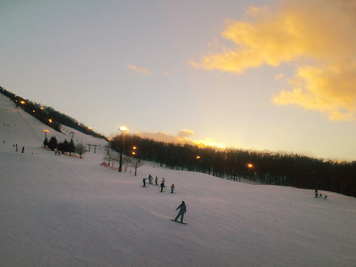 sunset snow ski geotagged 雪 夕焼け スキー geo:lat=4295269689539568 geo:lon=14127869809409333