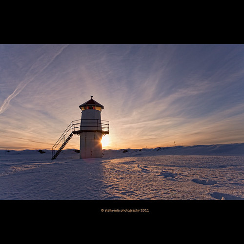 winter sunset mars sun lighthouse snow norway backlight lensflare hamar snø hedmark 2470mm hightlight platinumheartaward canon5dmkii lakemjøsa annakrømcke
