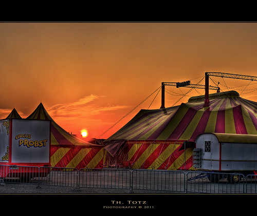 sunset germany sonnenuntergang circus tent mm nikkor freiburg cirque hdr zelt probst zirkus f4556 d700 nikkor70300f4556vr nikond700 7003000