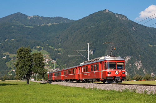 railroad switzerland railway trains railcar svizzera bahn mau ferrovia treni rhb graubünden schmalspurbahn nikond90 elettromotrice s11511 be44 triebzuge