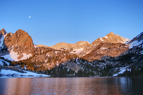california moon lake mountains sunrise spring shore sierranevada bishop inyonationalforest hortonlake peak12808 fourfables