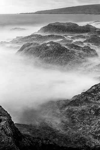 water scotland waves arty unitedkingdom shore slowshutter portsoy moraycoast cloudsstormssunsetssunrises ©andrewmcgavin