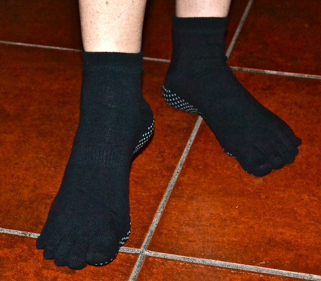 gaiam travel yoga socks