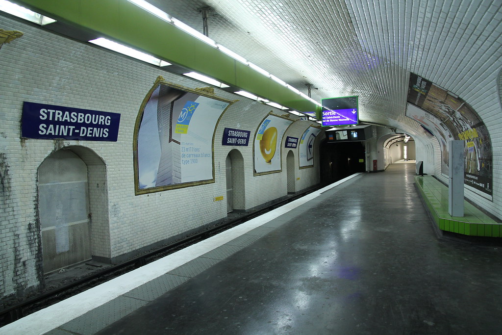 Strasbourg Saint-Denis: metro station line 8: Paris: September 2011 v3 ...