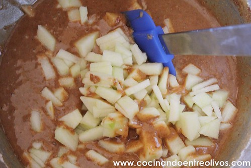 Bizcocho integral con manzana www.cocinandoentreolivos (14)