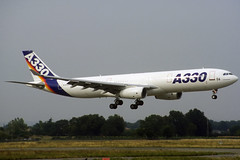 A330 A330-342 F-WWKA TLS 25/07/1995