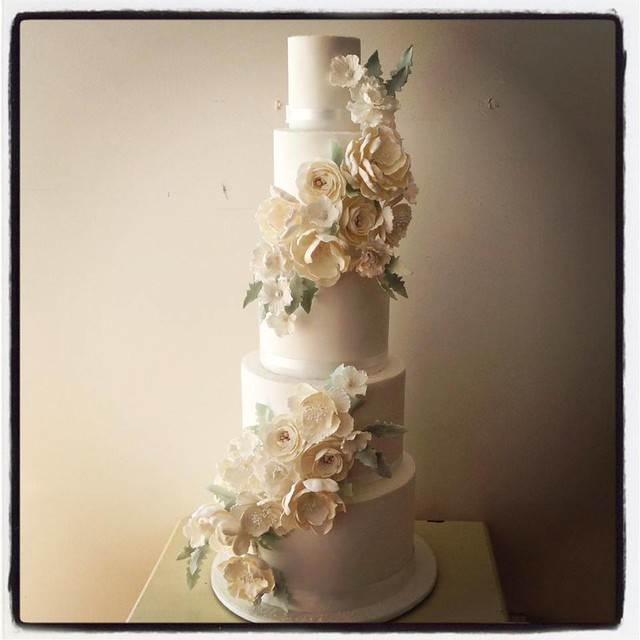 Wedding Cake by MAKE that CAKE