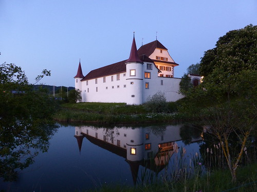 reflection castle switzerland spring dusk schloss ettiswil wyher