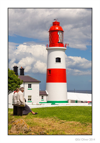southtynside souter lighthouse souterlighthouse coastal sea clouds people vibrant viveza summer sunny canonef24105mmf4lis canoneos1dmarkiv sr67nh nationaltrust whitburn red white redandwhite edoliver 7wishes 2014 outdoor photoborder architecture edoliverphotography views3k