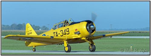 airplane flying texan t6 yellow at6 n6g marionin 2016 nikon