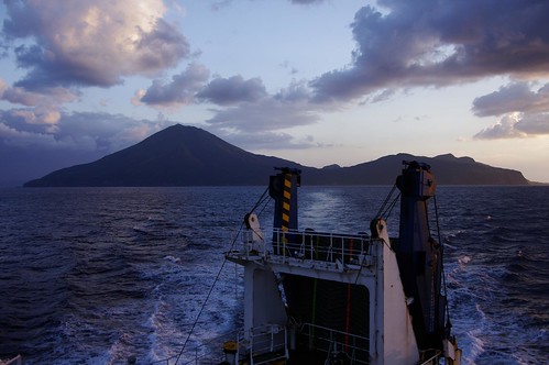 sea mountain japan ferry island volcano kagoshima tokara toshima da1645mm 口之島 トカラ列島 十島村 フェリーとしま