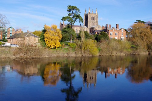 reflection river cathedral hereford wye herefordcathedral riverwye
