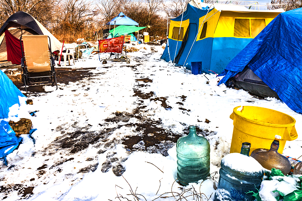 Tent-city-by-freeway--Camden-6