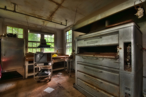 new york walter vacation urban food ny abandoned cooking kitchen photography hotel tv high nikon rooms dynamic oven decay room arnold adler cook sharon resort urbanexploration springs exploration range hdr decaying hdri urbex d300 sharonsprings