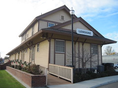 the chamber of commerce occupies the Lemoore Depot