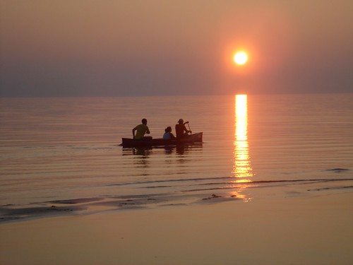 family camping sunset summer lake beach silhouette boat sillouette canoeing lakeontario southwick southwickbeach