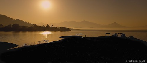 morning india lake misty sunrise canon mumbai lonavla panaroma 500d sudhanshu flickraward pavanadam kissx3 flickraward5