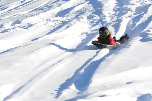 snow sledding nikon70210f4
