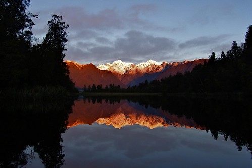 blue winter newzealand orange mountain lake reflection fire nationalpark foxglacier southisland westcoast westland lakematheson top20nz absolutelystunningscapes thechallengefactory challengefactory thebestwaterscapes theutlimategrind