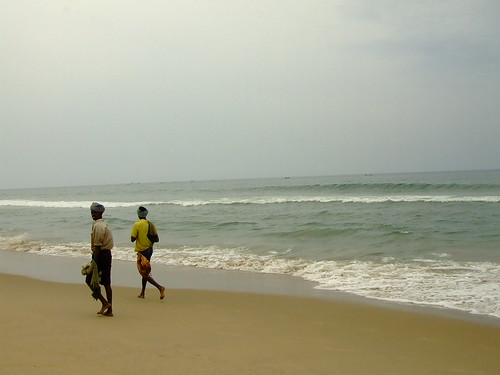 india beach water fishermen tamilnadu pondicherry