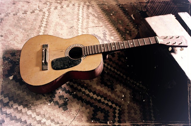 Acoustic guitar solo