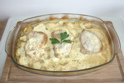 40 - Knoblauch-Steaks im Kartoffelbett - Fertig gebacken / Garlic steaks with potatoes - Finished baking