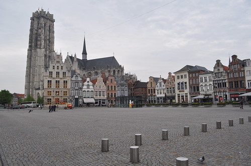 2012.04.29.048 - MECHELEN - Grote Markt - Sint-Romboutskathedraal