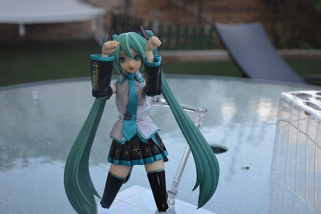 [Review] Miku Hatsune RAH (Medicom Toy) 13962183866_d2e87a31f9_z