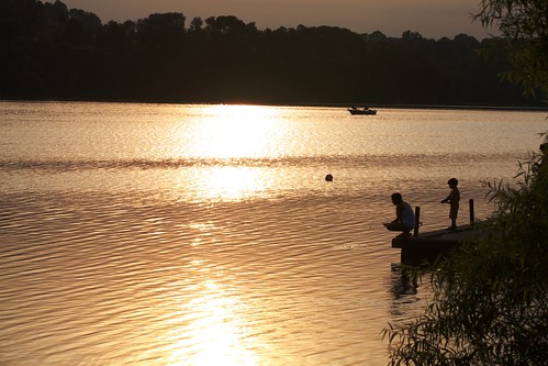 sunset lake reflection kids gold boat fishing pa marshcreekstatepark