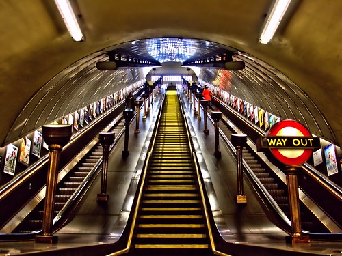 london up stairs underground nikon escalator tube trains down staircase lamps hdr wayout roundel tfl lul visitlondon