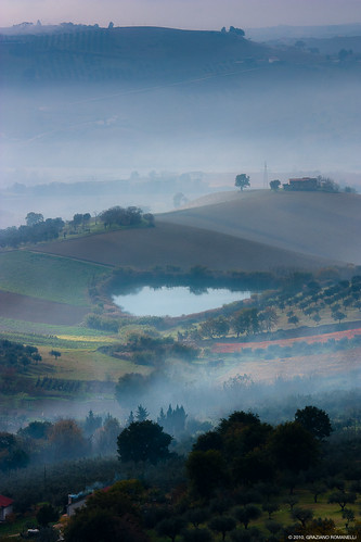 italy panorama fog landscape nebbia abruzzo pescara cittàsantangelo canonef70200mmf4lisusm grazianoromanelli