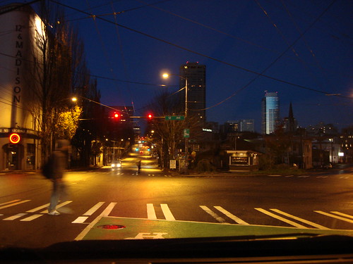 seattle nightphotography usa sunrise washingtonstate 12thavenue twounionsquare 2010 firsthill bikebox madisonstreet sonydscn2 blinkingcharlie