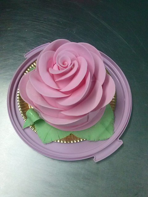 Flower Cake by Magdalena Taller de Tortas