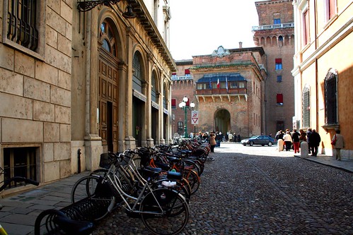 travel italia ferrara emiliaromagna bicicletta spendida cittàmedievale yourcountry tafme
