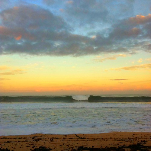 ocean winter beach sunrise hawaii surf oahu wave coastal northshore izzy breakingwave iphone 1bluecanoe soothetherestlesssoul
