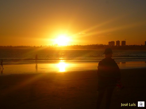 sunset pordosol sol praia água brasil contraluz mar do diversão vida salvador crianças por piatã