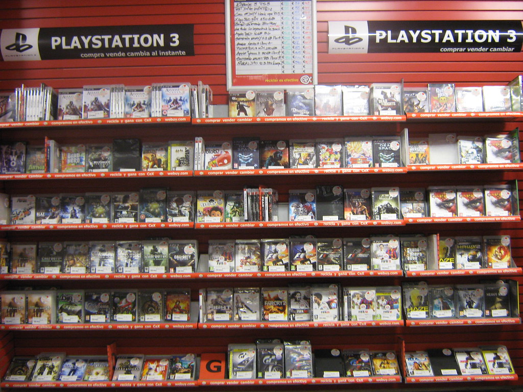 Cex - PS3 | No podía faltar el estante de los videojuegos de… | Flickr