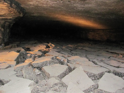 underground mine salt ceiling kansas saltmine hutchinson ceilingfall