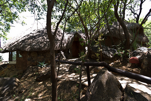 accomodations africa elsaskopje geography international kenya merunationalpark mugwanghohill safarilodge lodging travel