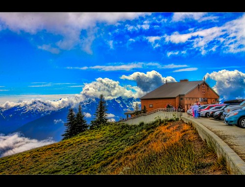 cloud cars clouds washington parking lot center olympicnationalpark visitor hdr