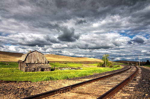 railroad abandoned field clouds barn train washington bend farm tracks rails collapsed palouse