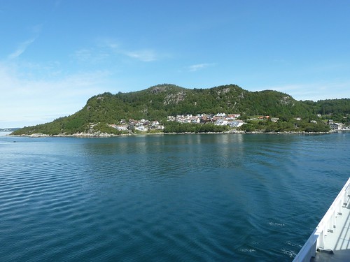 ferry stavanger oldtown preikestolhytta norwayrogalandlysefjordpreikestolenfjordhikemountain