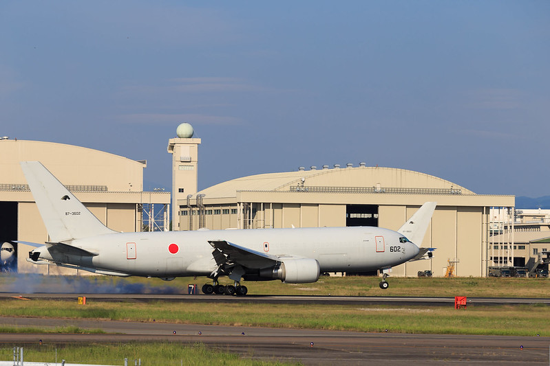KC-767 #602 着地スモーク