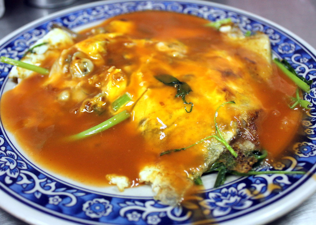 lu-hua-night-market-oyster-omelette