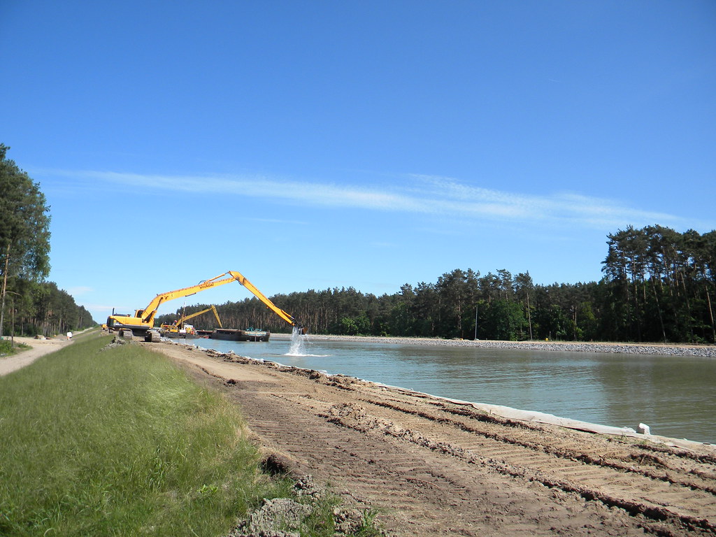 Oder-Havel Kanal - Sanierungsarbeiten und Ausbau an den Deichen und Kanalverbreiterung 05-06-2013