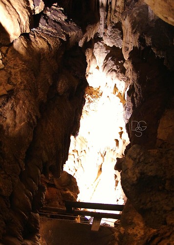 concrete rocks live entrance missouri minerals walkways cave cavern branson talkingrockscavern